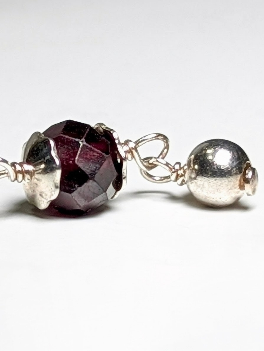 Vintage 925 Sterling Silver Faceted Garnet Drop Earrings Archival Jewelry - Picture 8 of 10